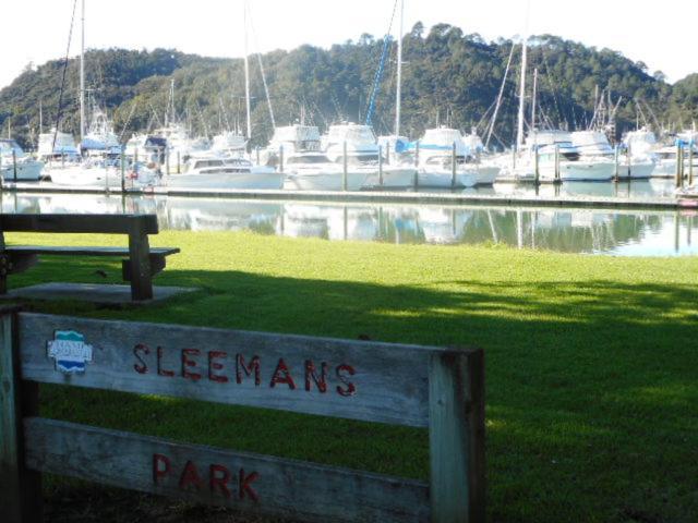 Apartment By The Marina Whitianga Eksteriør billede